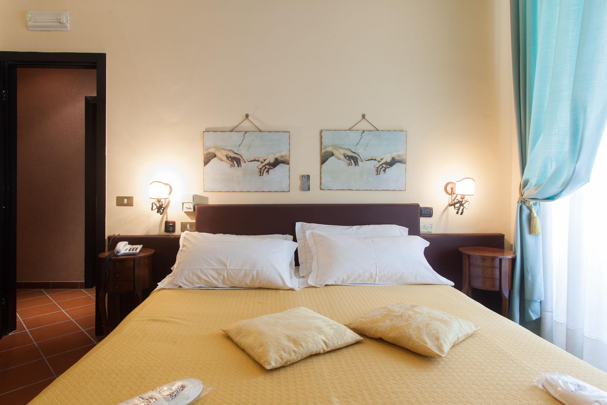 Toledo Hotel Naples